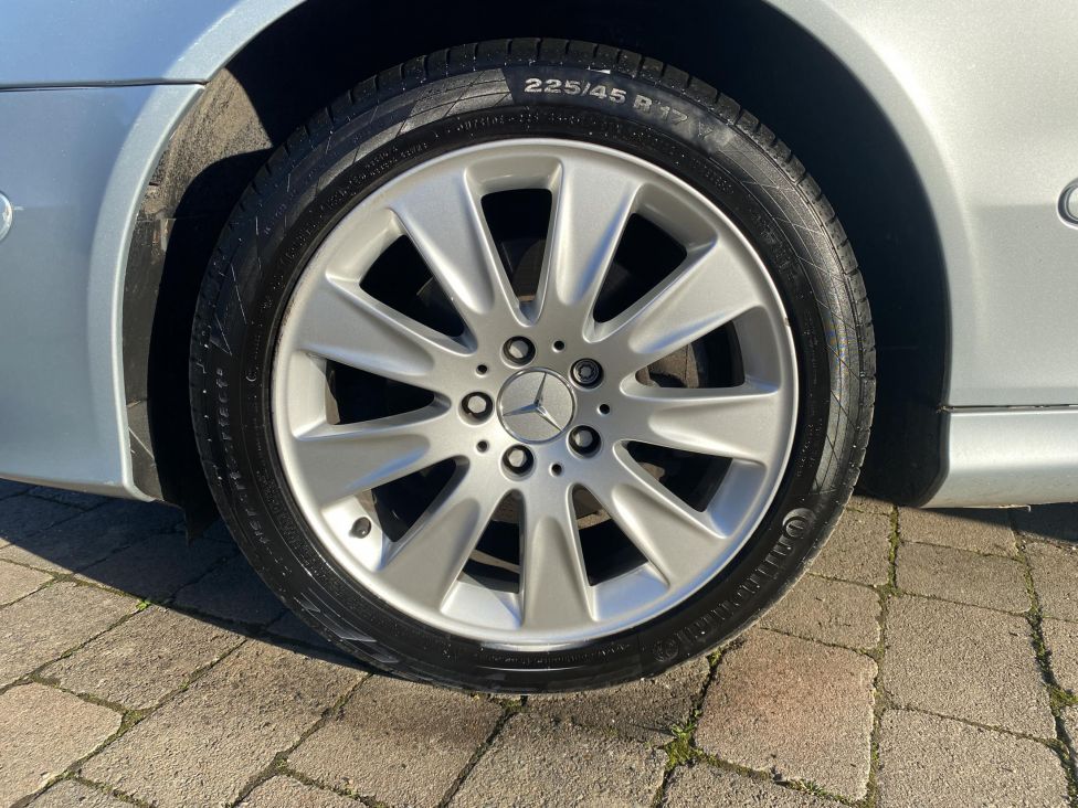 For Sale: 2006 Mercedes-Benz CLK 280 Convertible – Low Miles, High Spec. Photograph