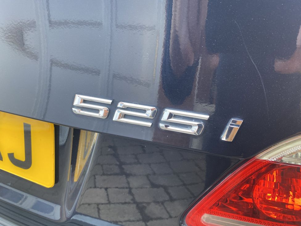 2007 BMW 525i M Sport touring Photograph