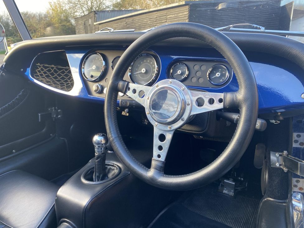 2015 Morgan +4 GDI low mileage and special colour! Photograph