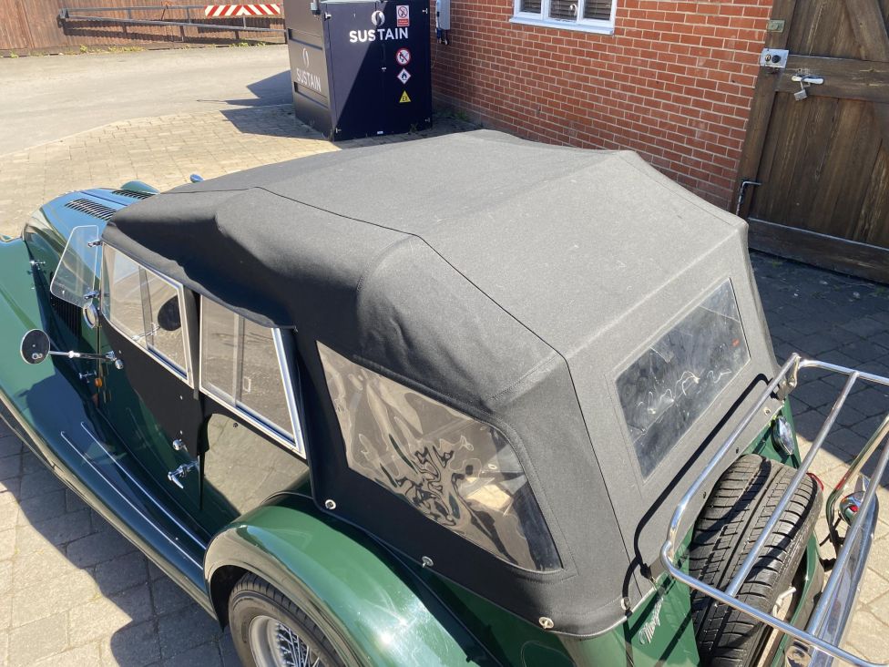 1995 Morgan +4 T16 (4-Seater, RHD) Photograph