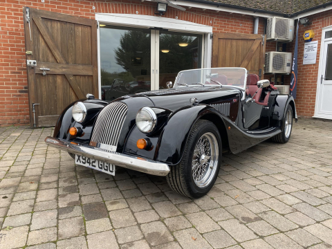 2000 Morgan Plus 8 4.6L – One Owner, low mileage.